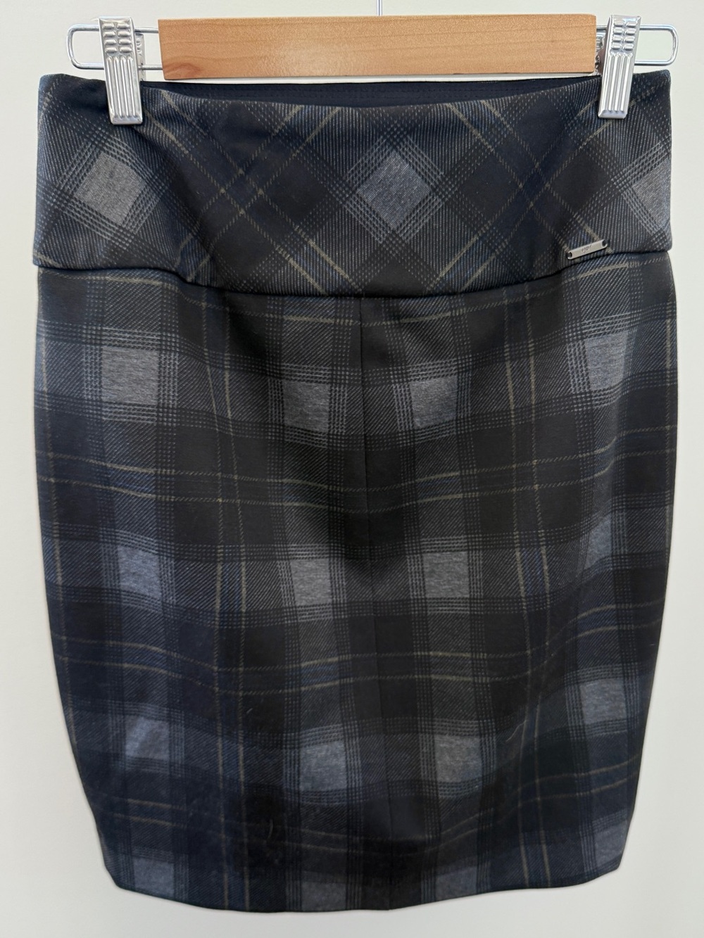 UP! Luxury Collection Preston Pencil Skirt - Size 0 - Picture 8 of 10